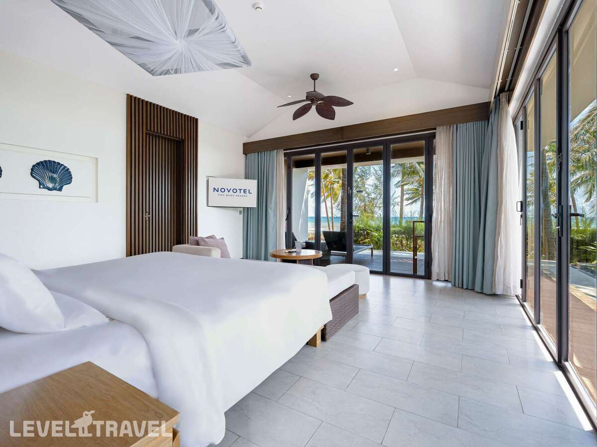 фотографии номера Бунгало делюкс с видом на пляж отеля Novotel Phu Quoc Resort в Вьетнам(Фукуок) - фото №5