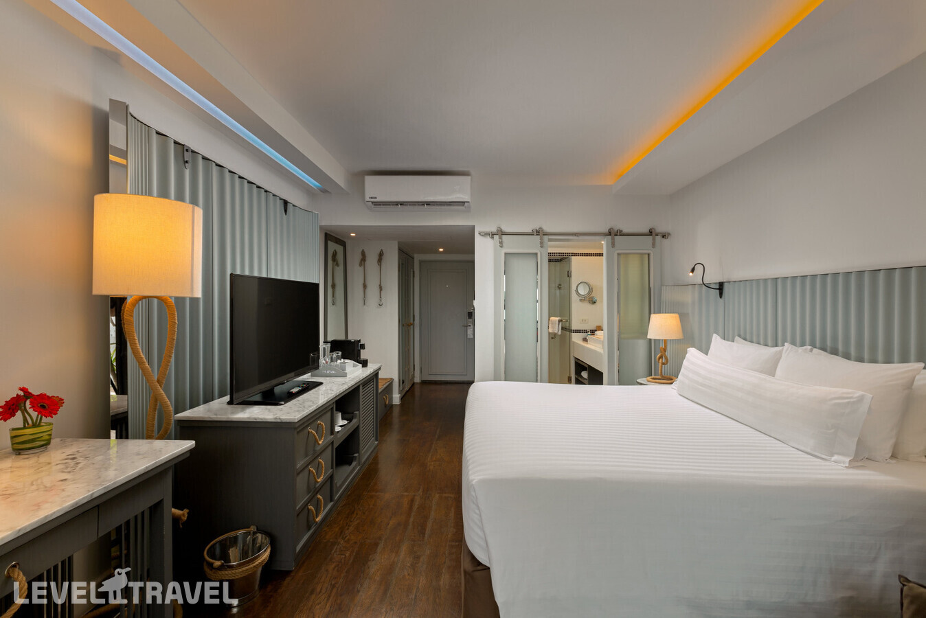 фотографии номера Номер Beach front отеля The Boathouse Phuket в Таиланд(Ката Бич) - фото №2
