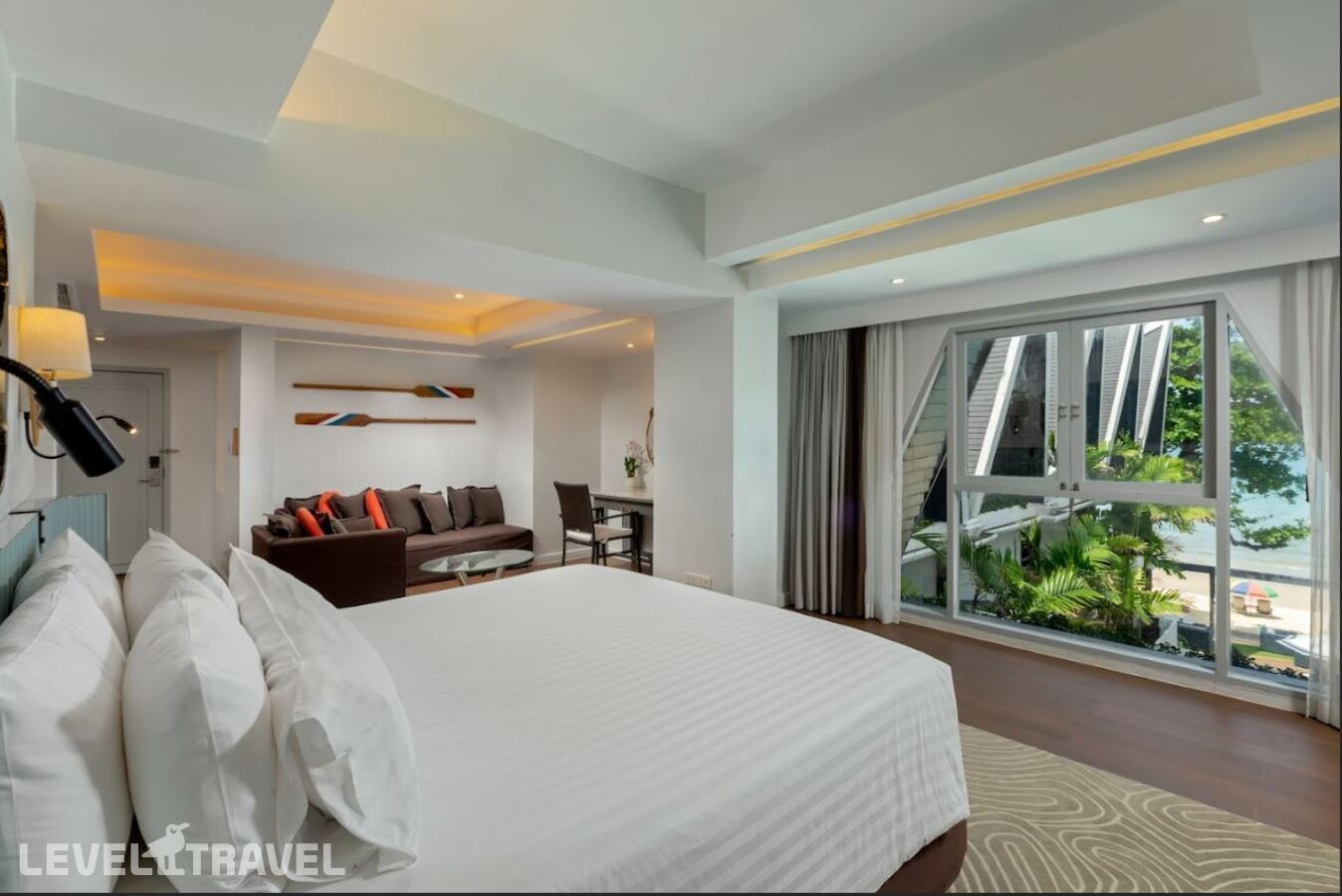 фотографии номера Полулюкс отеля The Boathouse Phuket в Таиланд(Ката Бич) - фото №2