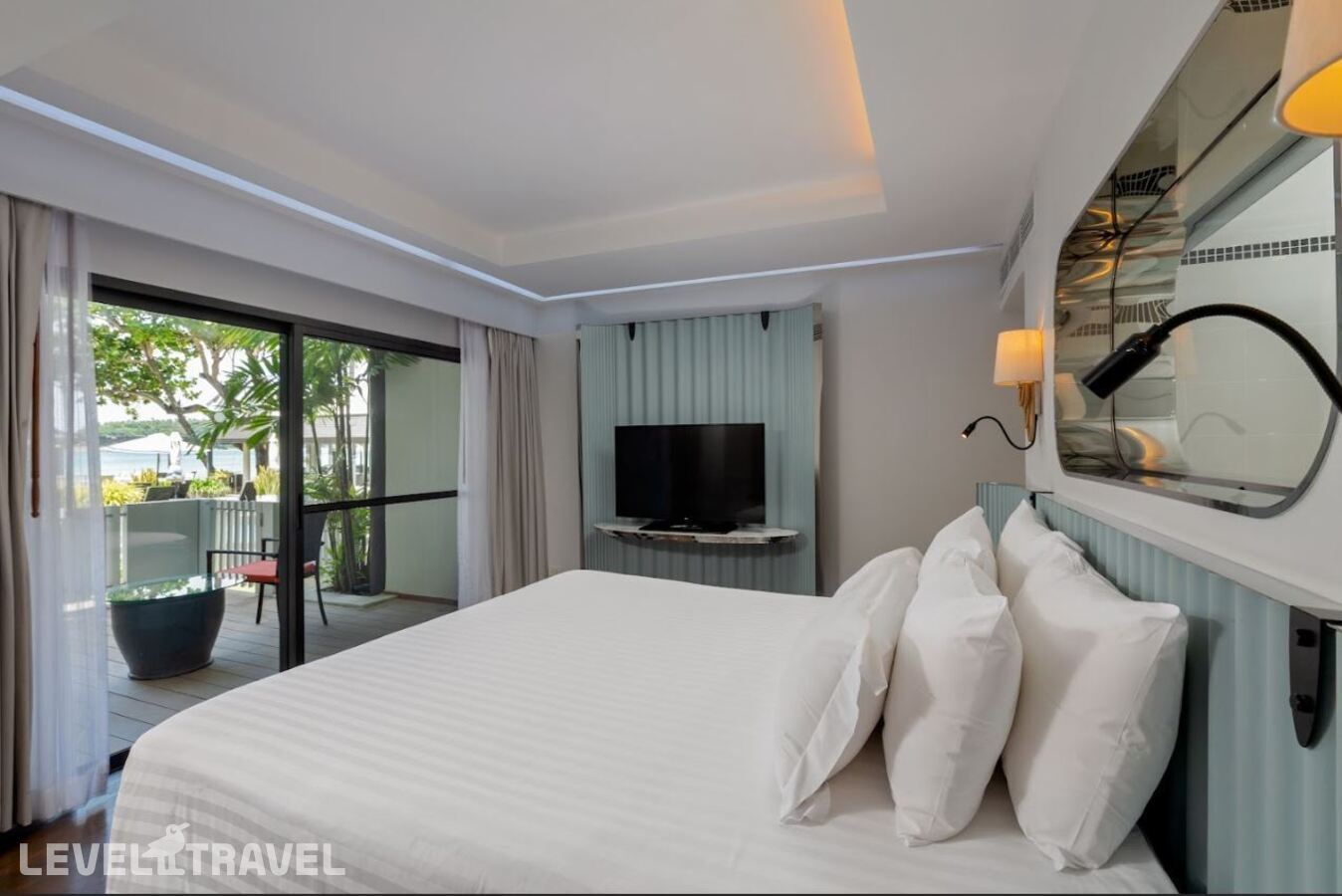 фотографии номера Полулюкс (1 этаж) отеля The Boathouse Phuket в Таиланд(Ката Бич) - фото №3