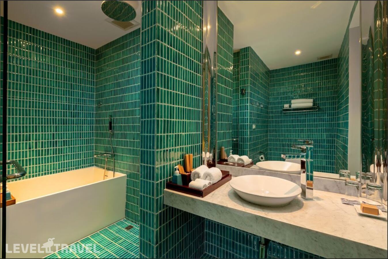 фотографии номера Люкс Ocean отеля The Boathouse Phuket в Таиланд(Ката Бич) - фото №5