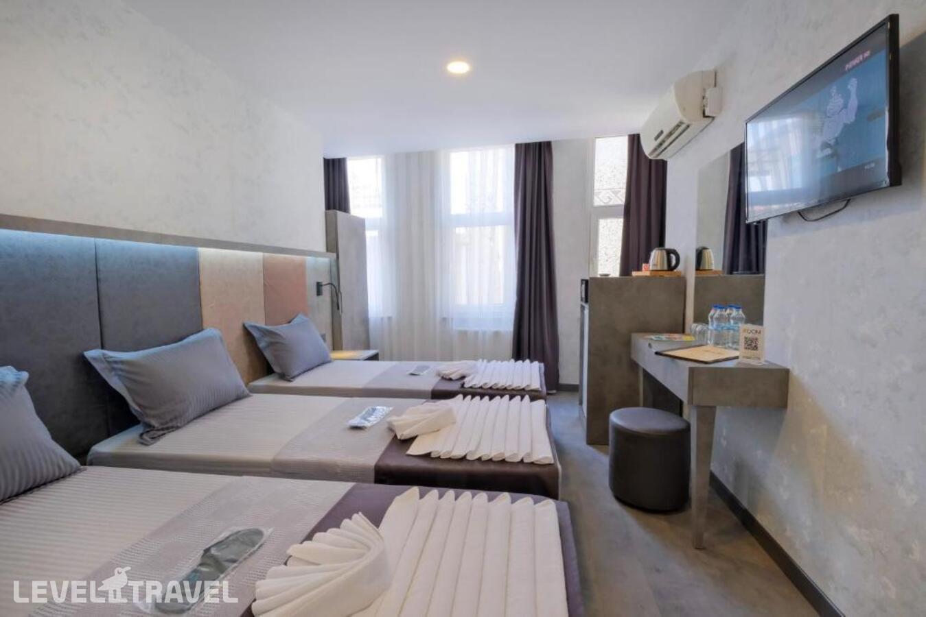 фотографии номера Трехместный Комфорт отеля The Queen Hotel в Турция(Фатих) - фото №5