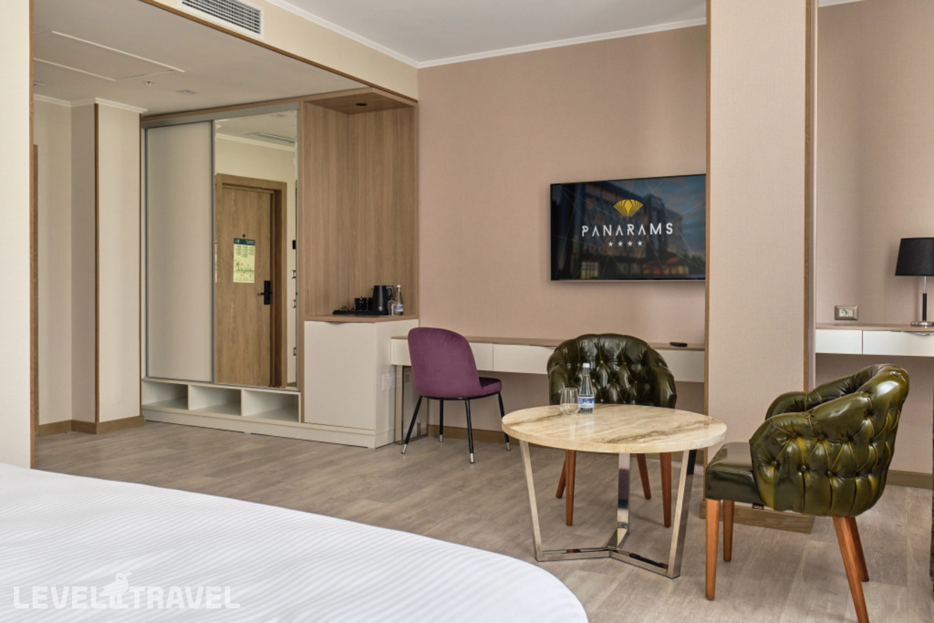 фотографии номера Премиум (две односпальные кровати) отеля Panarams Individual By Radisson в Узбекистан(Ташкент) - фото №4