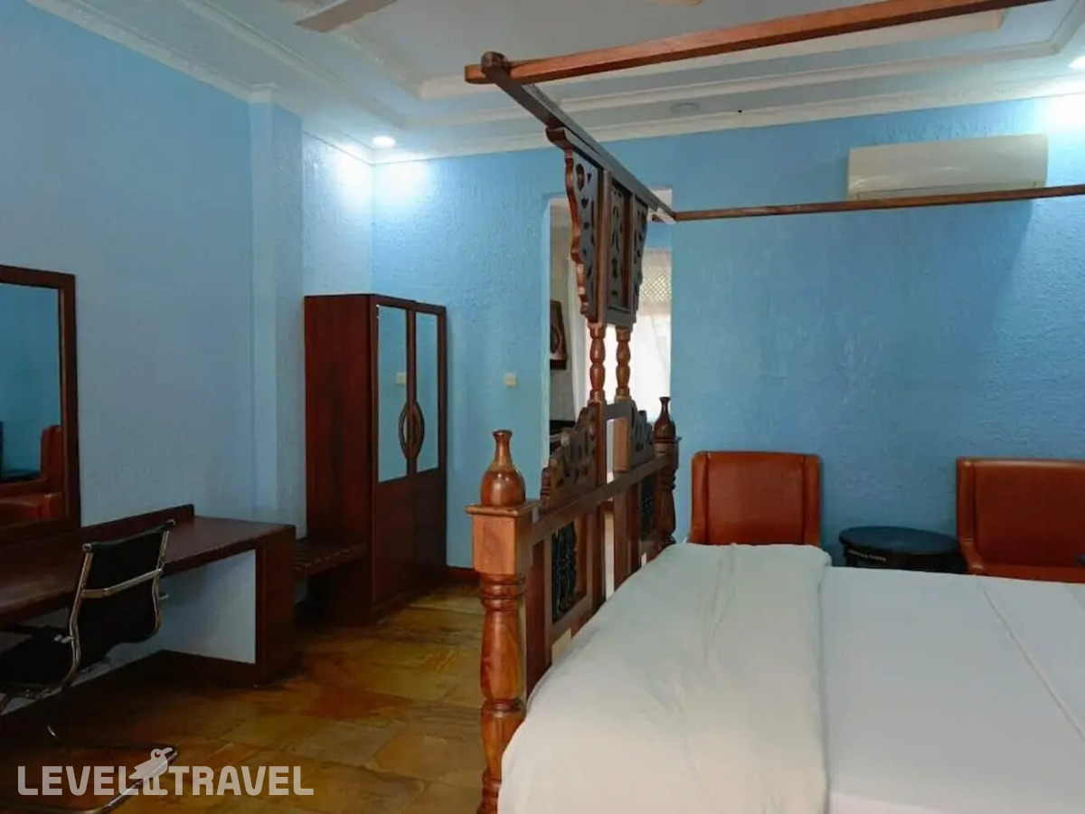 фотографии номера Стандартный с балконом и видом на море отеля Serene Beach Resort в Танзания(Дар-эс-Салам) - фото №6