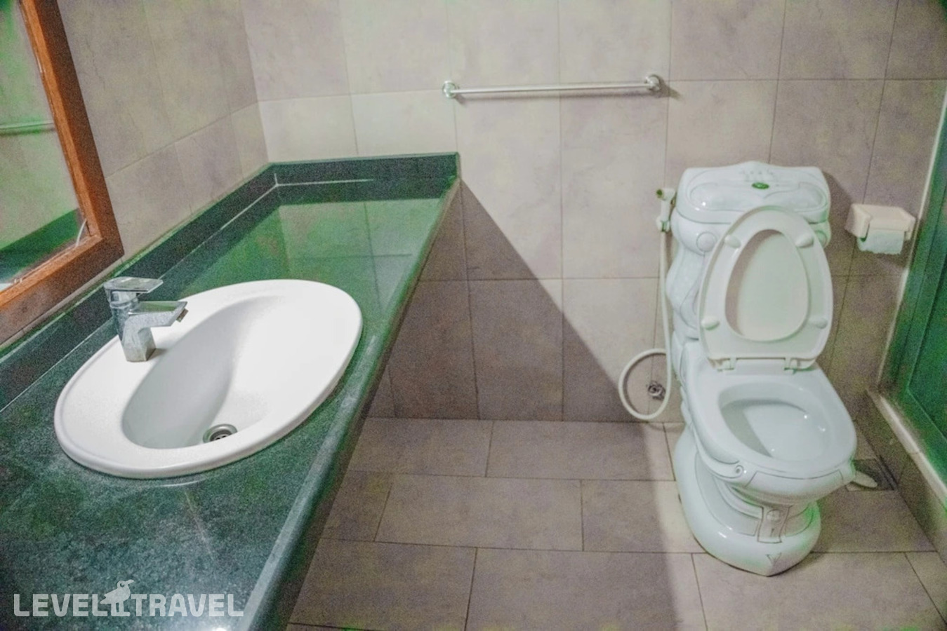 фотографии номера Стандартный с балконом и видом на море отеля Serene Beach Resort в Танзания(Дар-эс-Салам) - фото №27