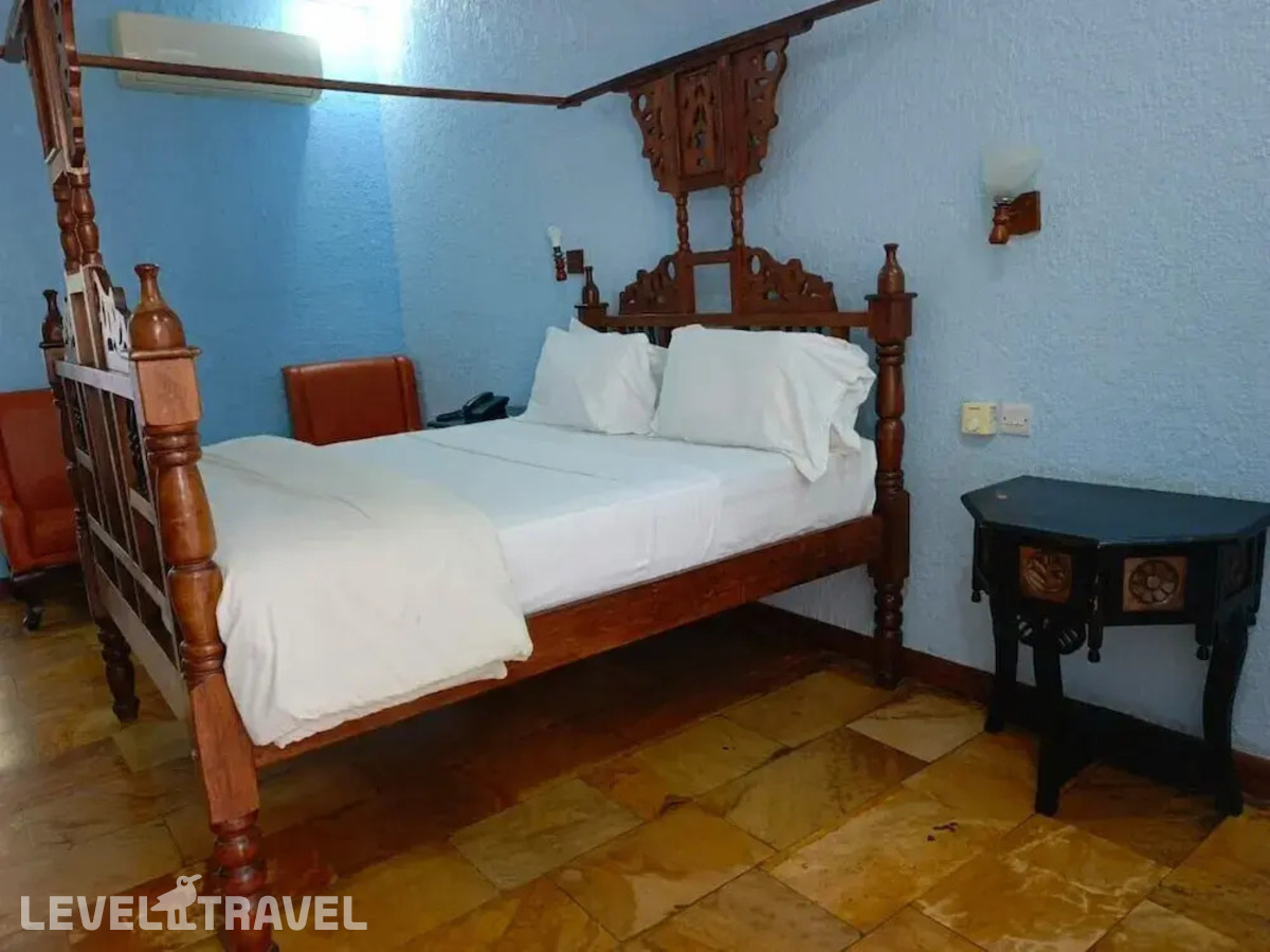 фотографии номера Стандартный с балконом и видом на море отеля Serene Beach Resort в Танзания(Дар-эс-Салам) - фото №7