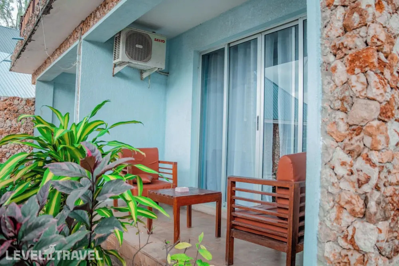 фотографии номера Стандартный с балконом и видом на море отеля Serene Beach Resort в Танзания(Дар-эс-Салам) - фото №23