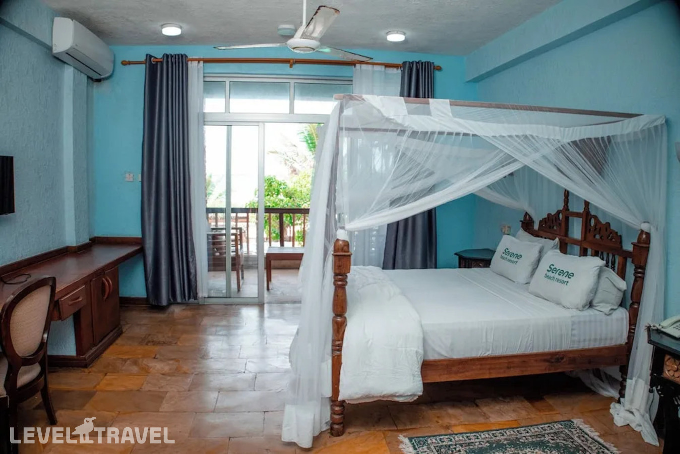 фотографии номера Стандартный с балконом и видом на море отеля Serene Beach Resort в Танзания(Дар-эс-Салам) - фото №13