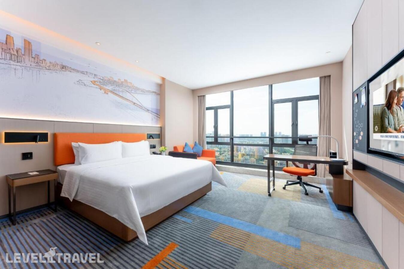 фотографии номера Делюкс Бизнес отеля Hampton By Hilton Guangzhou Jinshazhou в Китай(Гуанчжоу) - фото №1