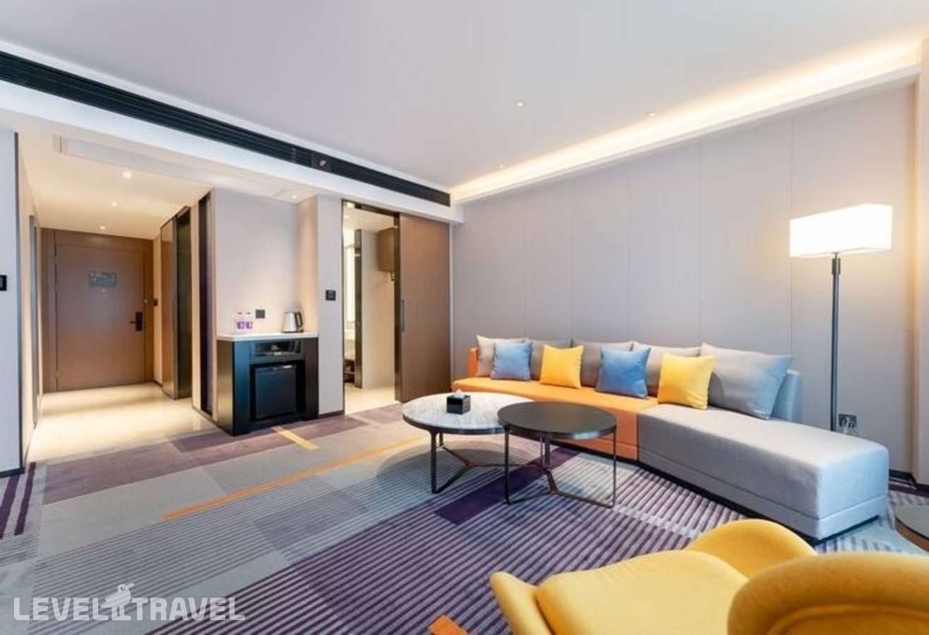 фотографии номера Люкс отеля Hampton By Hilton Guangzhou Jinshazhou в Китай(Гуанчжоу) - фото №3