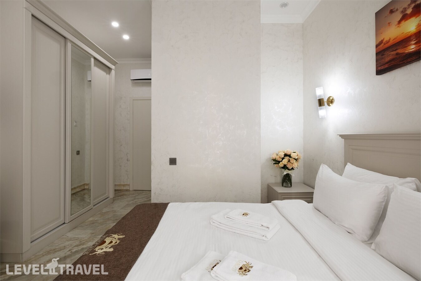 фотографии номера Делюкс с балконом с боковым видом на море отеля Cascade Resort By Stellar Hotels, Adler (Каскад) в Россия(Адлер) - фото №6