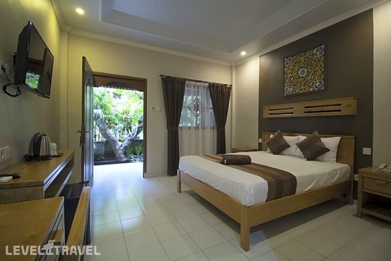фотографии номера Делюкс (две односпальные кровати) отеля Bakung Sari Resort And Spa в Индонезия(Кута) - фото №8