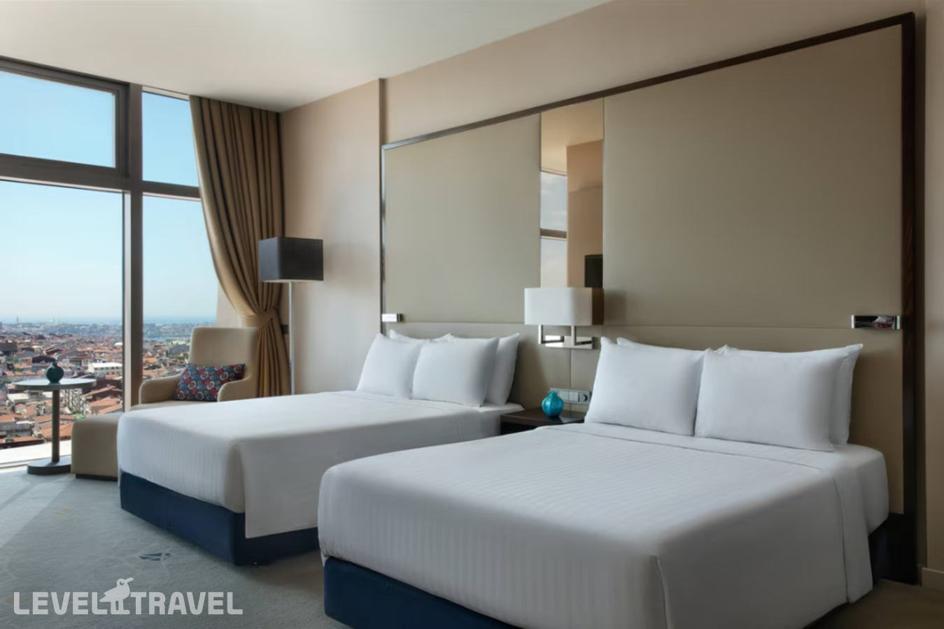 фотографии номера Люкс с видом на море отеля Marriott Hotel Sisli в Турция(Шишли) - фото №1