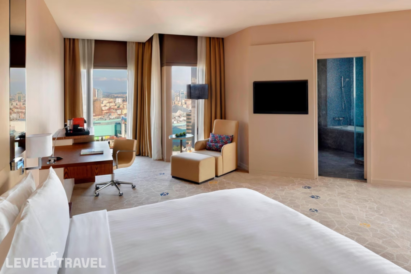 фотографии номера Люкс с видом на море отеля Marriott Hotel Sisli в Турция(Шишли) - фото №3