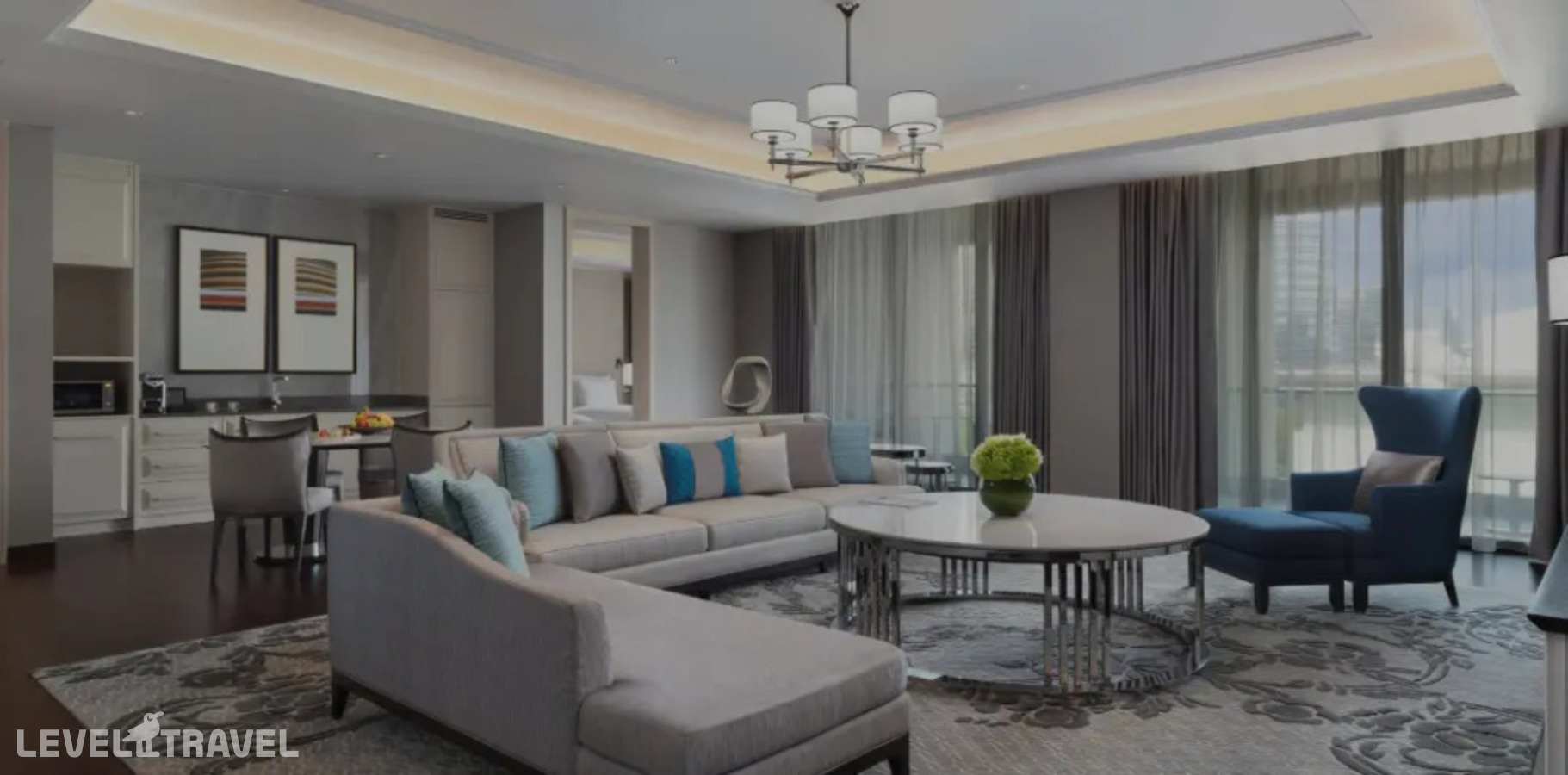фотографии номера Двухместный люкс Grand Executive двуспальная кровать отеля Sindhorn Kempinski Hotel Bangkok в Таиланд(Бангкок) - фото №3