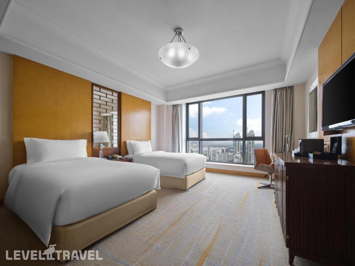 фотографии номера Представительский (две односпальные кровати) отеля Doubletree By Hilton Hotel Shanghai - Pudong в Китай(Шанхай) - фото №3