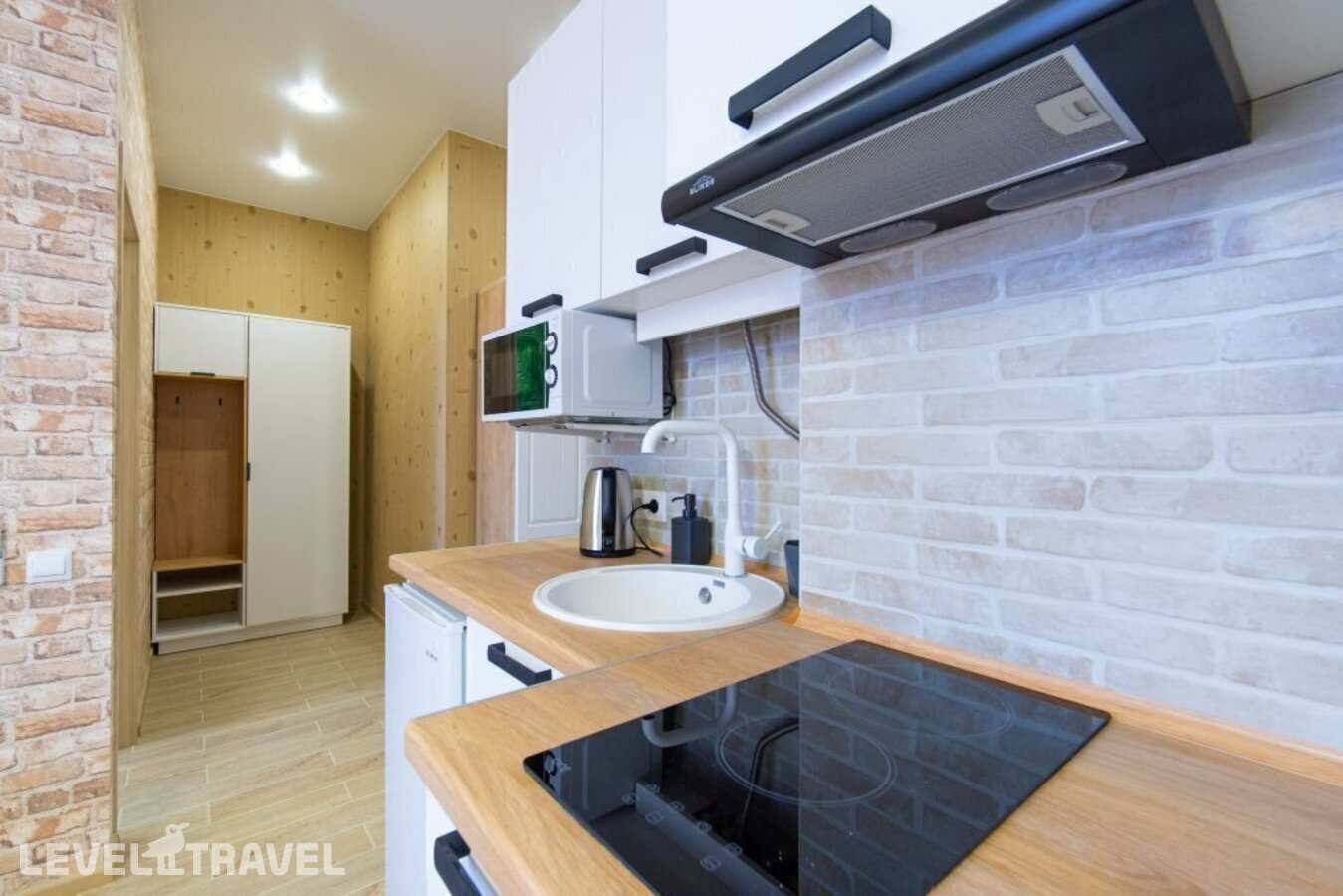 фотографии номера Апартаменты отеля Апартаменты More Apartments на Кувшинок 8-5 в Россия(Сириус) - фото №4
