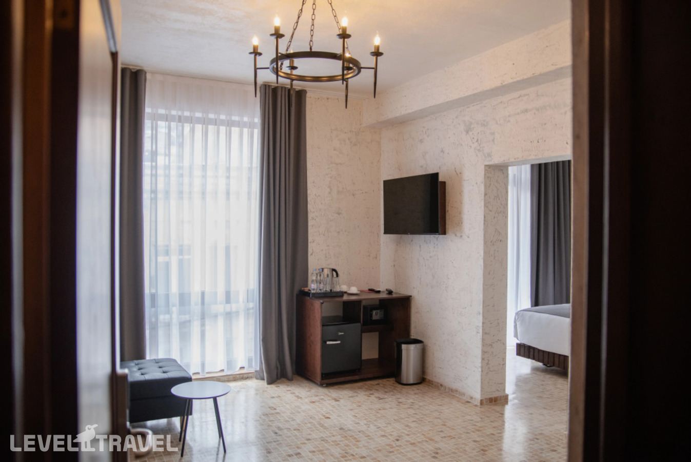 фотографии номера Люкс с балконом отеля Kazma Boutique Hotel в Грузия(Тбилиси) - фото №3