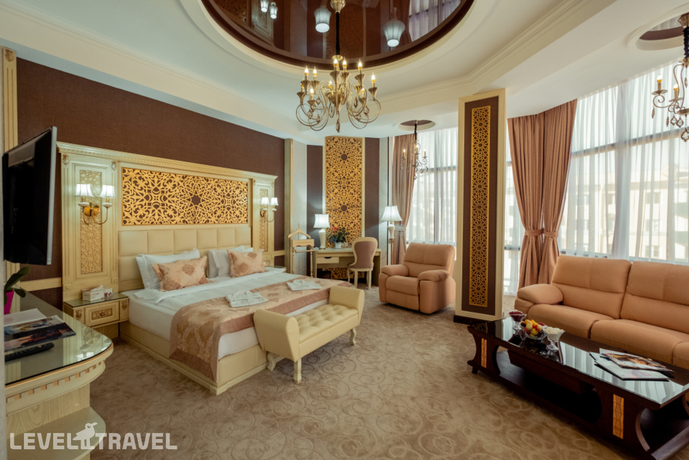 фотографии номера Двухместный Suite с видом на город двуспальная кровать отеля Dilimah Hotel в Узбекистан(Самарканд) - фото №1