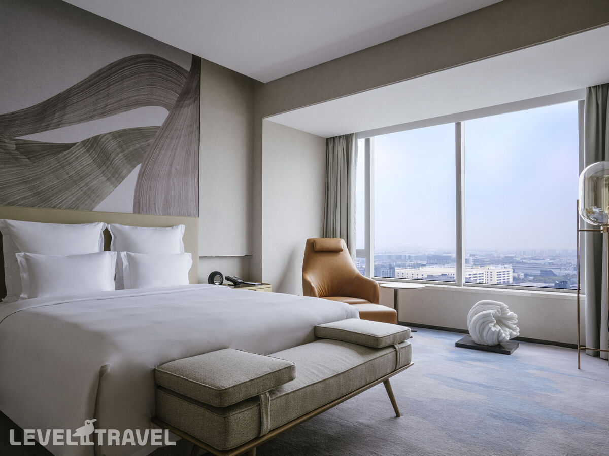 фотографии номера Люкс роскошный отеля Pullman Shanghai Qingpu Excellence в Китай(Шанхай) - фото №1