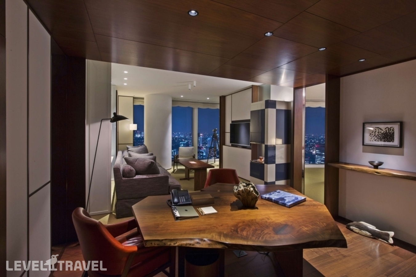 фотографии номера Люкс Andaz отеля Andaz Tokyo Toranomon Hills - A Concept By Hyatt в Япония(Токио) - фото №4