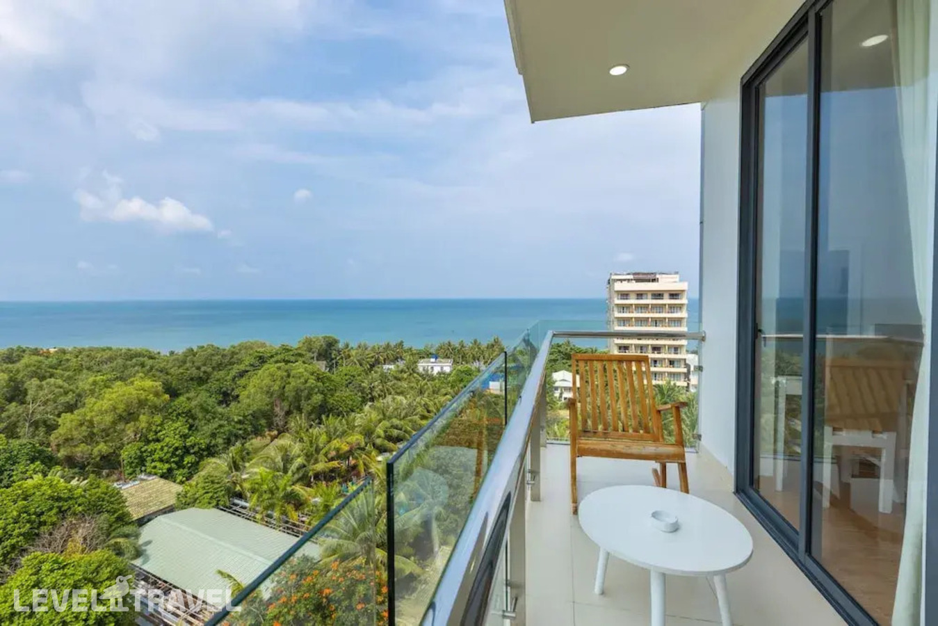 фотографии номера Номер Роскошный отеля Home Park Hotel Phu Quoc в Вьетнам(Фукуок) - фото №3