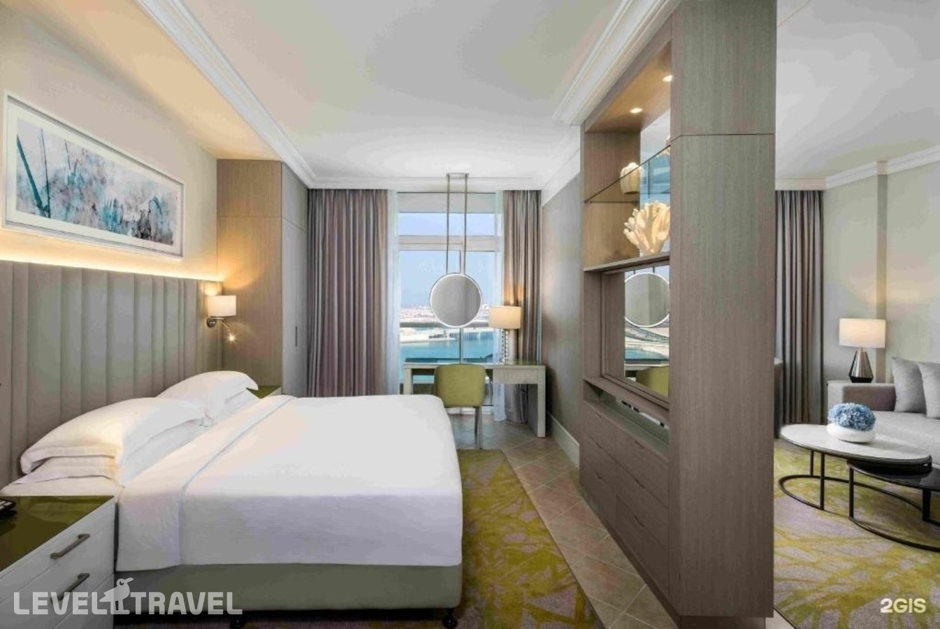 фотографии номера Апартаменты с видом на море отеля Beach Rotana Abu Dhabi в ОАЭ(Абу-Даби) - фото №1