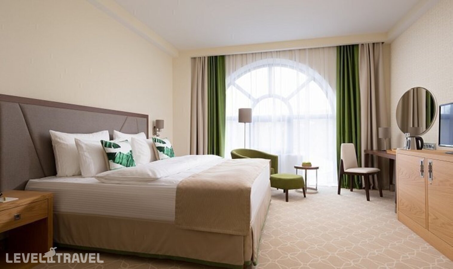 фотографии номера Улучшенный с видом на сад отеля Green Resort Hotel & Spa в Россия(Кисловодск) - фото №1