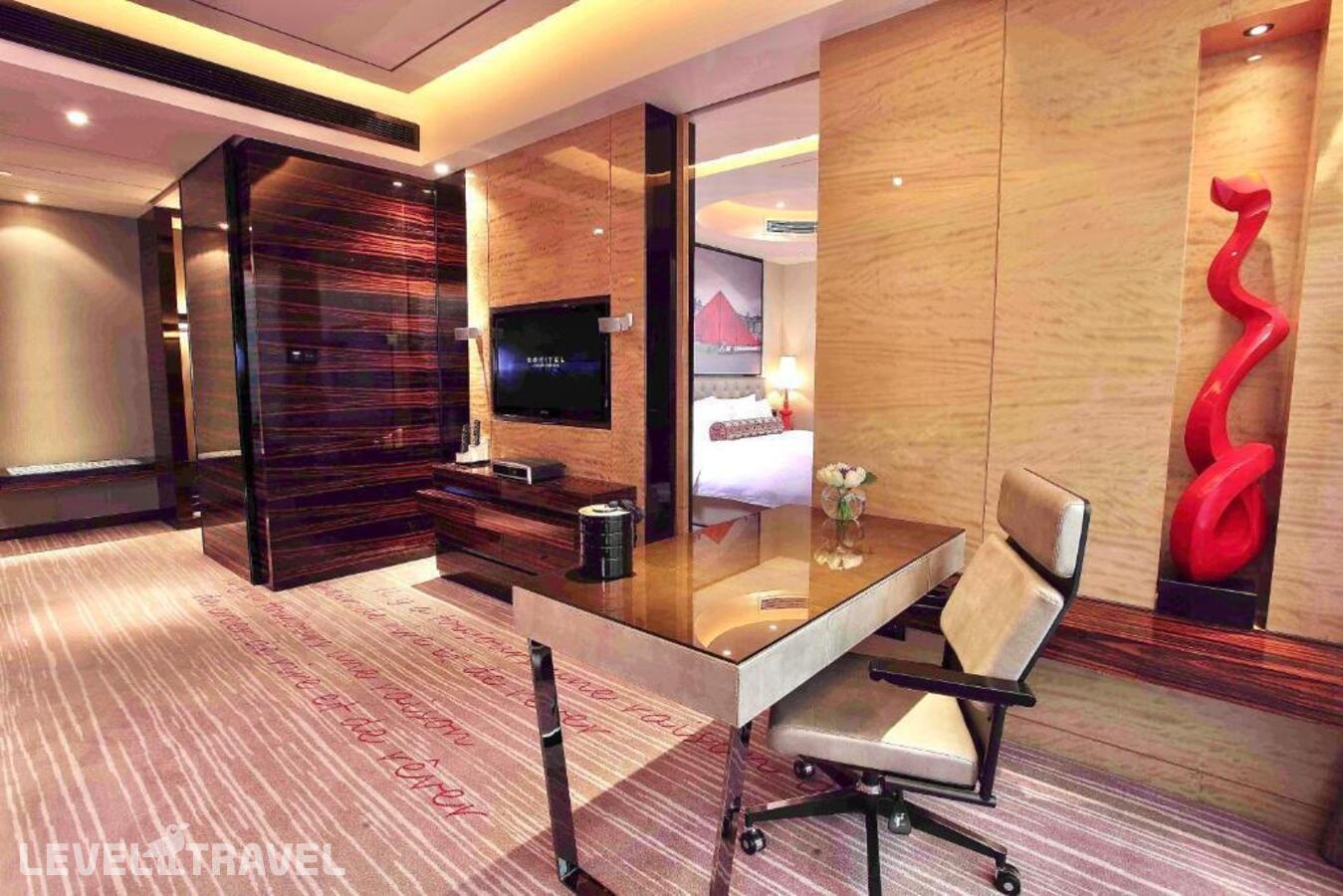 фотографии номера Полулюкс отеля Sofitel Sunrich в Китай(Гуанчжоу) - фото №3