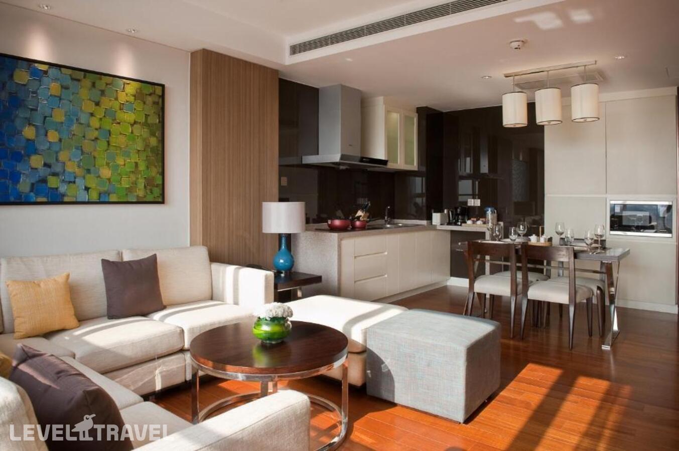 фотографии номера Люкс с видом на поле для гольфа (2 спальни) отеля Crowne Plaza Shanghai Anting, An Ihg Hotel в Китай(Шанхай) - фото №3