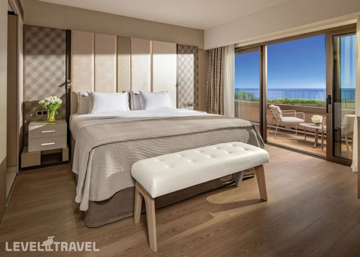 фотографии номера Двухместный люкс Penthouse двуспальная кровать отеля Four Seasons Limassol в Кипр(Агиос Тихонас) - фото №1
