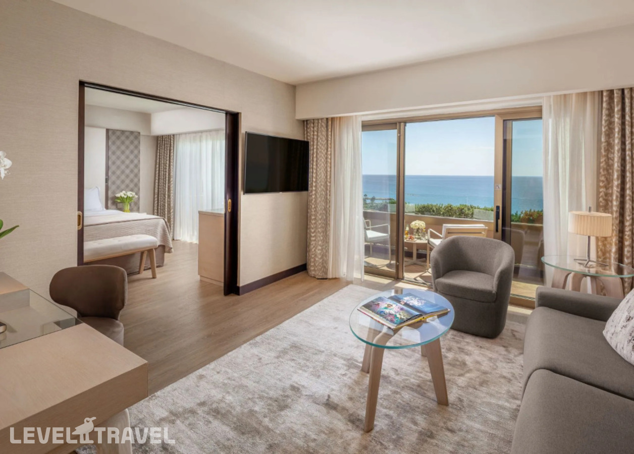 фотографии номера Двухместный люкс Penthouse двуспальная кровать отеля Four Seasons Limassol в Кипр(Агиос Тихонас) - фото №3