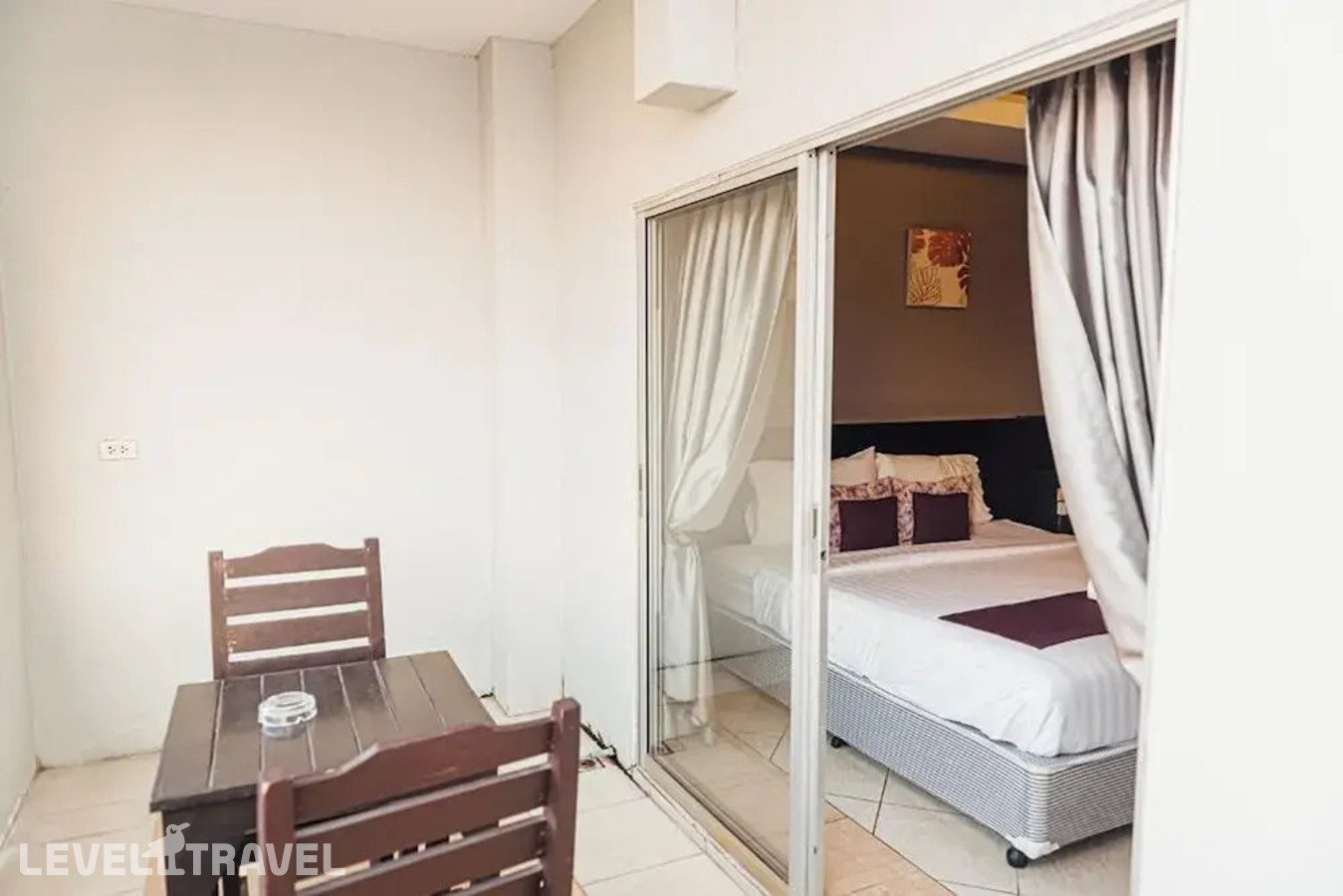 фотографии номера Делюкс (две односпальные кровати) отеля Shrigo Resort Pattaya (Ex. Vits Gazebo Resort) в Таиланд(Центральная Паттайя) - фото №16