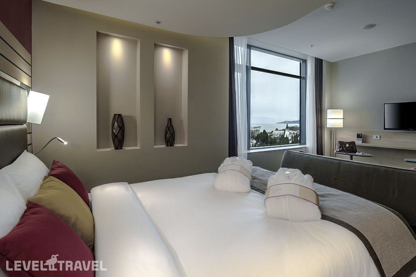 фотографии номера Привилегированный номер отеля Mercure Сочи Центр Отель в Россия(Сочи - Центр) - фото №2