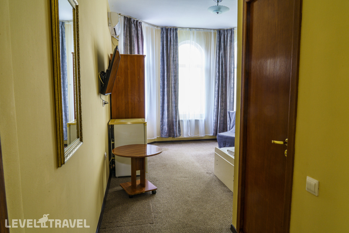фотографии номера Трехместный с красивым видом из окна отеля Optima Guest House в Россия(Адлер) - фото №2