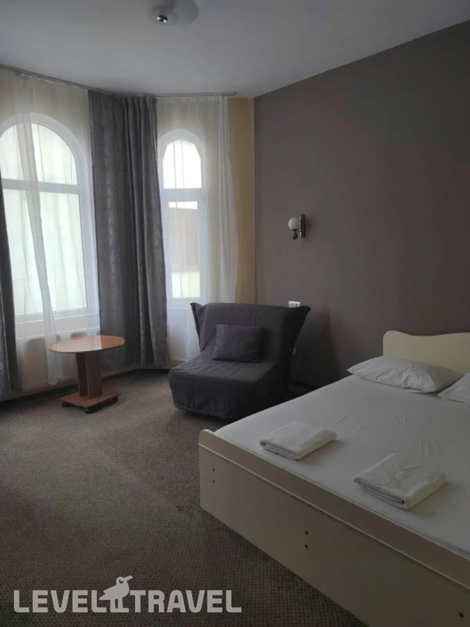 фотографии номера Трехместный с красивым видом из окна отеля Optima Guest House в Россия(Адлер) - фото №3