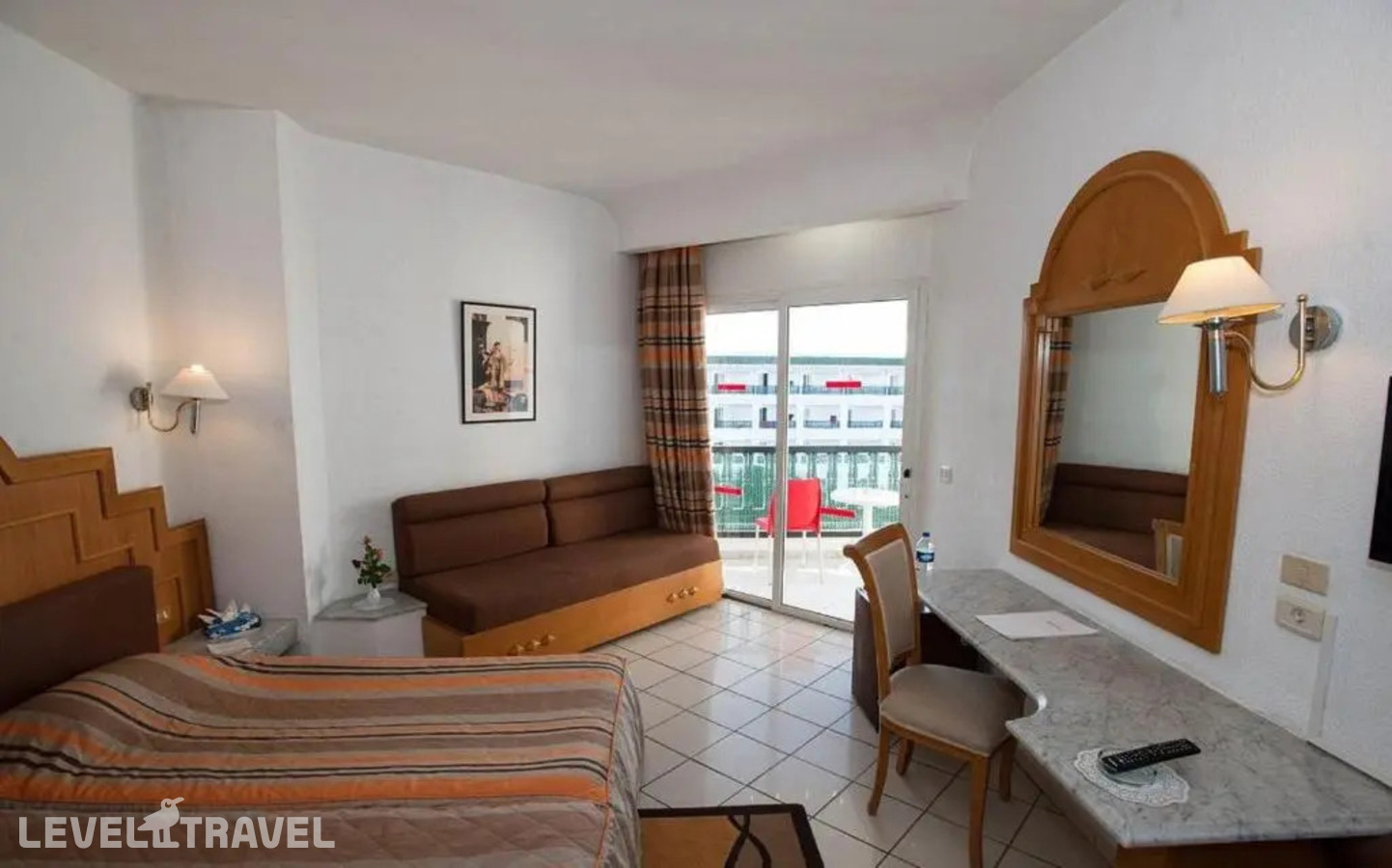 фотографии номера Четырёхместный номер отеля Riviera Resort в Тунис(Сусс) - фото №2