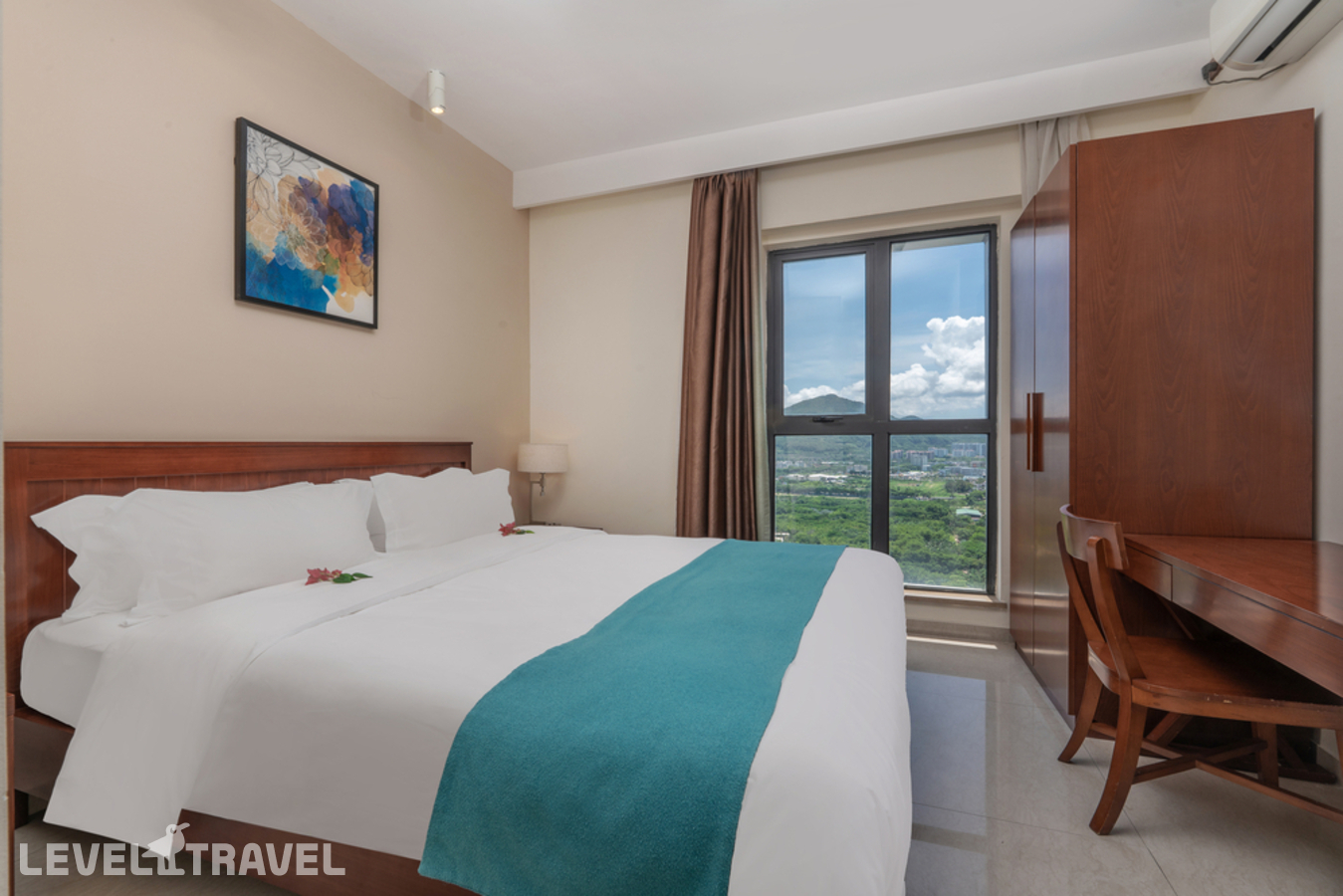 фотографии номера Люкс с видом на город отеля Paxton Vacances Hotels & Resorts Sanya в Китай(Санья) - фото №1