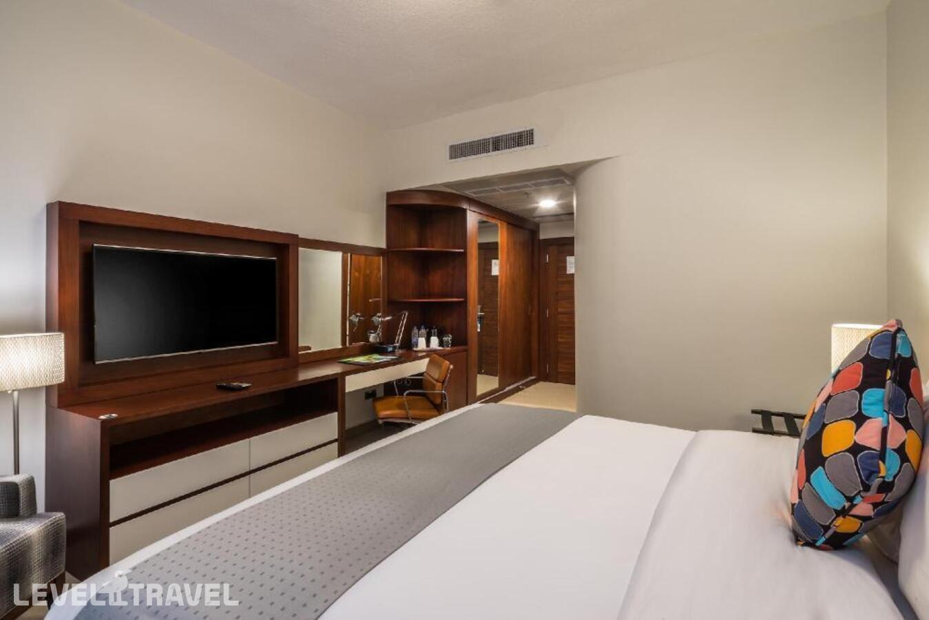 фотографии номера Стандартный с балконом отеля Alreem Hotel в Саудовская Аравия(Эль-Джубайль) - фото №1