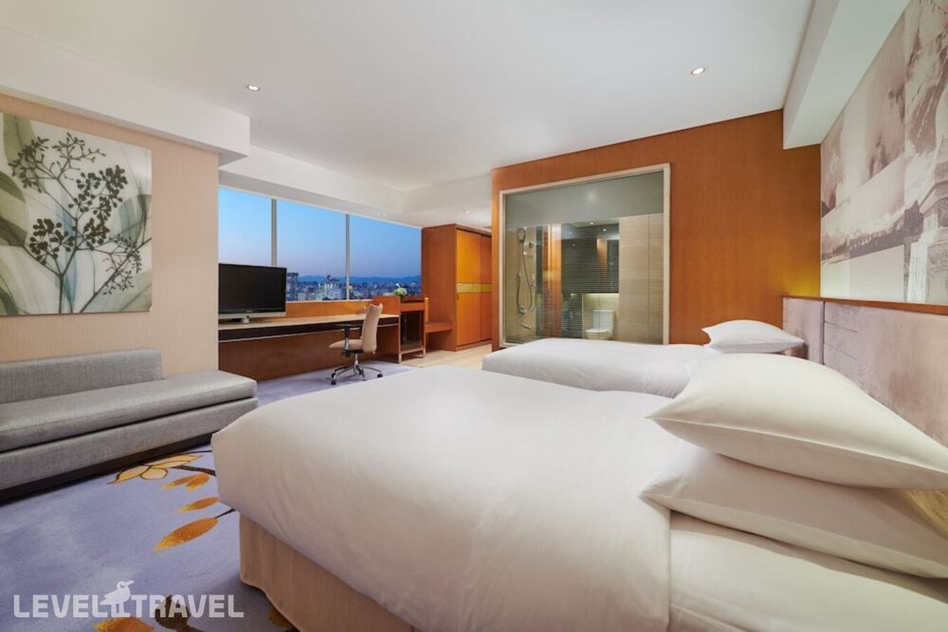 фотографии номера Премиум с видом на город (две односпальные кровати) отеля Crowne Plaza Beijing Sun Palace в Китай(Пекин) - фото №1