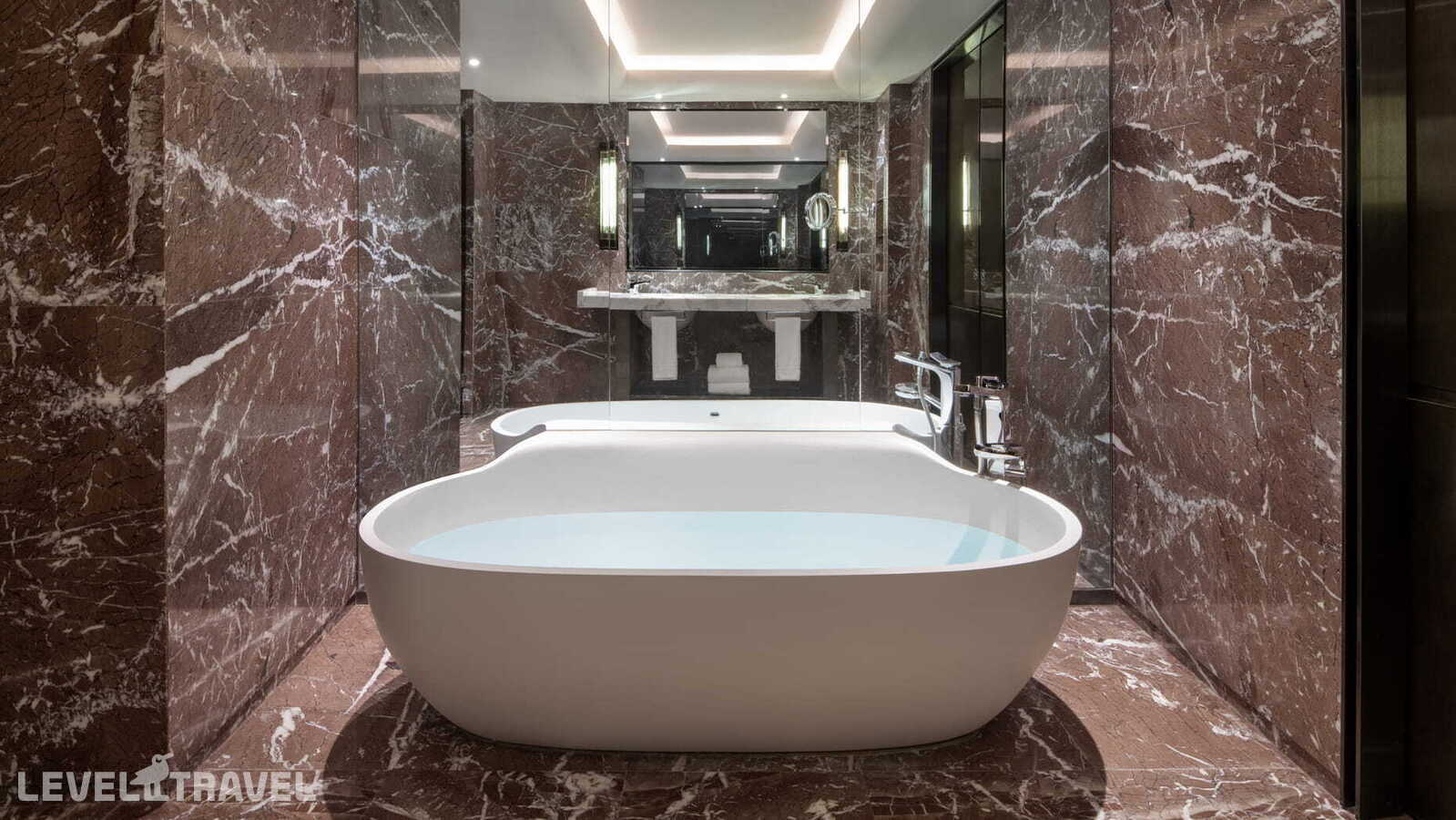 фотографии номера Улучшенный номер отеля Four Seasons Guangzhou в Китай(Гуанчжоу) - фото №3