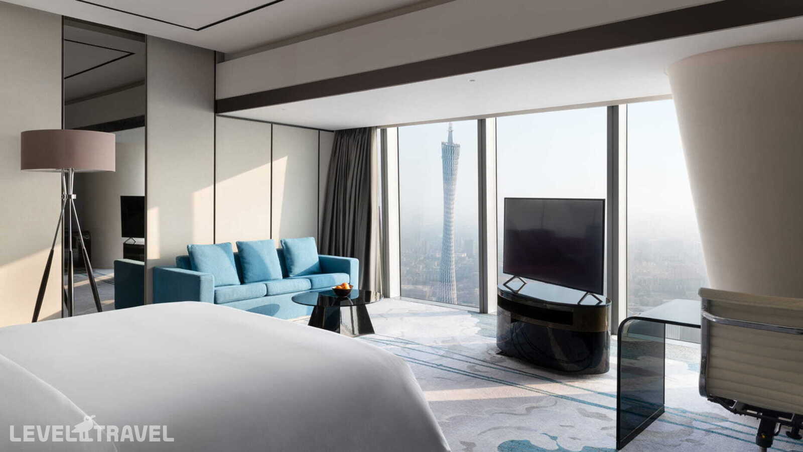 фотографии номера Клубный премьер отеля Four Seasons Guangzhou в Китай(Гуанчжоу) - фото №1