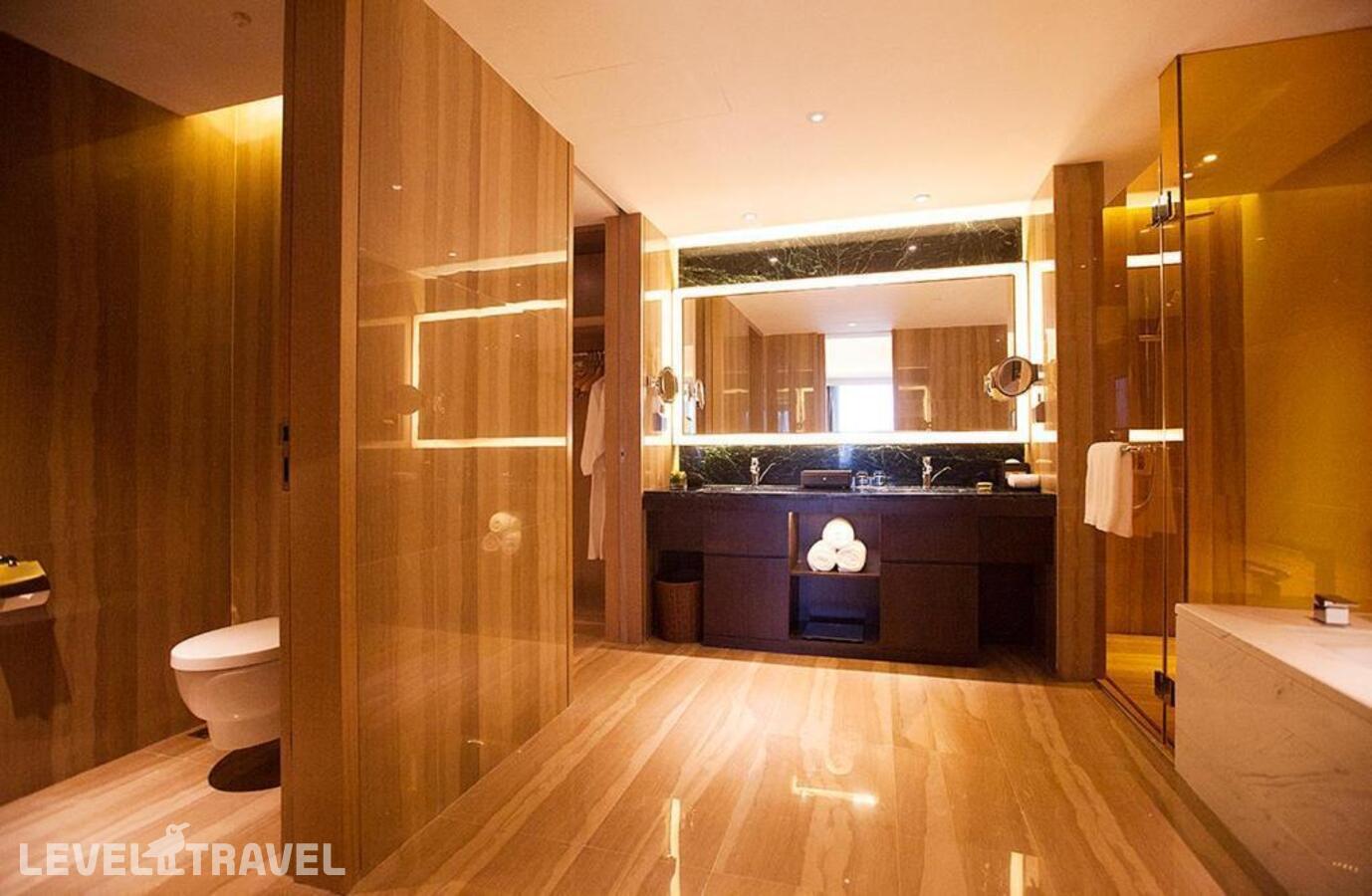 фотографии номера Представительский люкс отеля Radisson Blu Shanghai Pudong Jinqiao в Китай(Шанхай) - фото №2