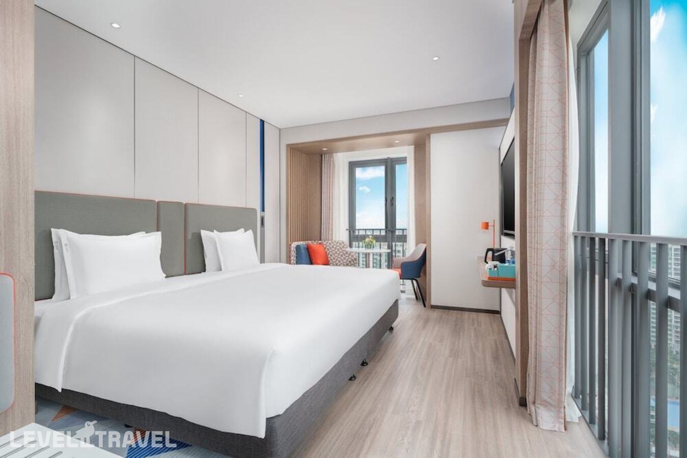 фотографии номера Номер Hollywood отеля Holiday Inn Express Guangzhou Panyu Dashi By Ihg в Китай(Гуанчжоу) - фото №1