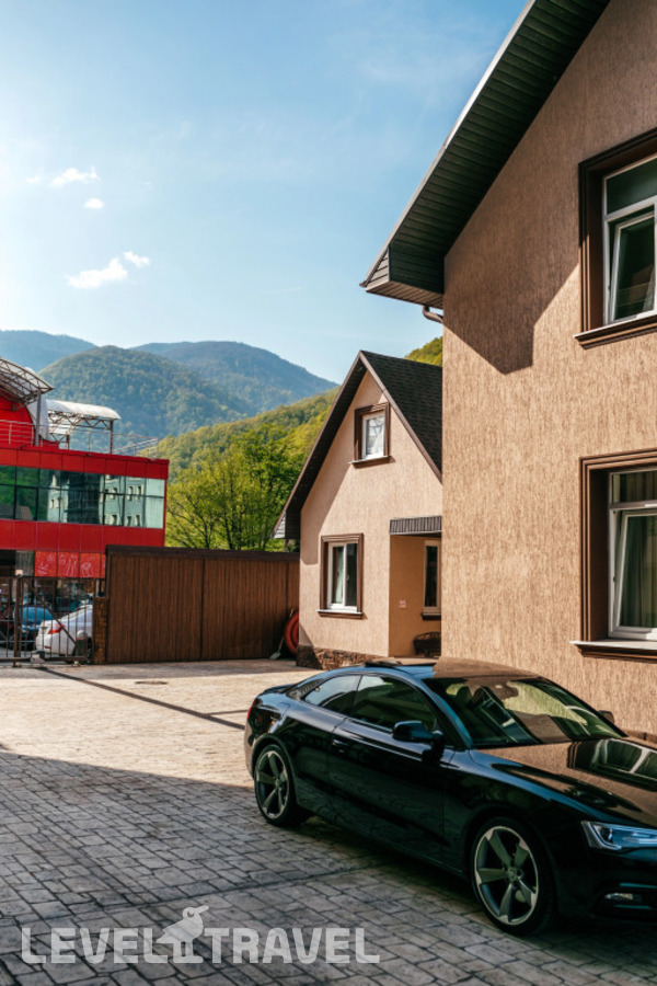 Четырёхместный семейный номер Comfort с 2 комнатами — фото 10