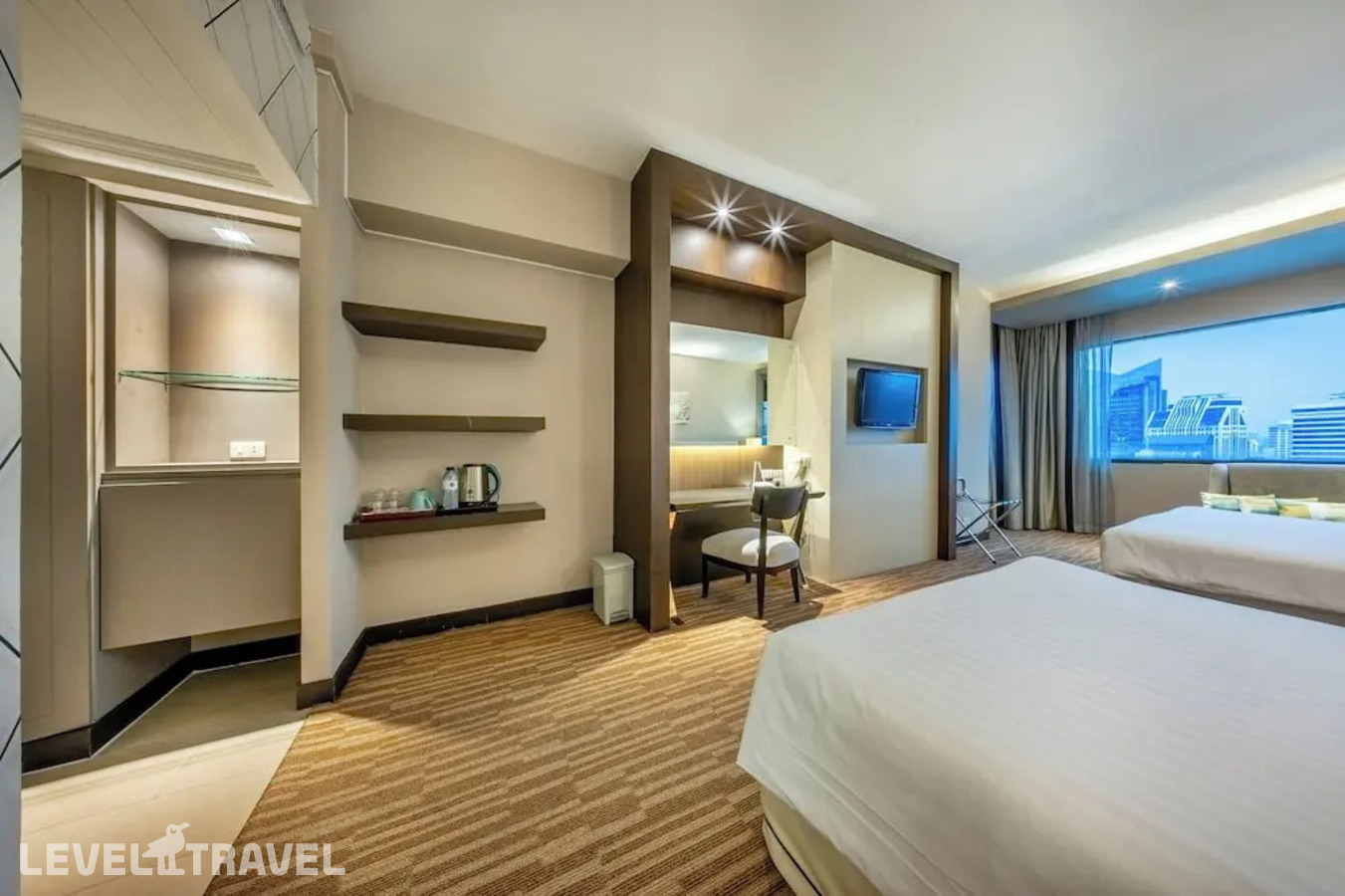 фотографии номера Четырехместный семейный отеля Royal Benja Hotel в Таиланд(Бангкок) - фото №7