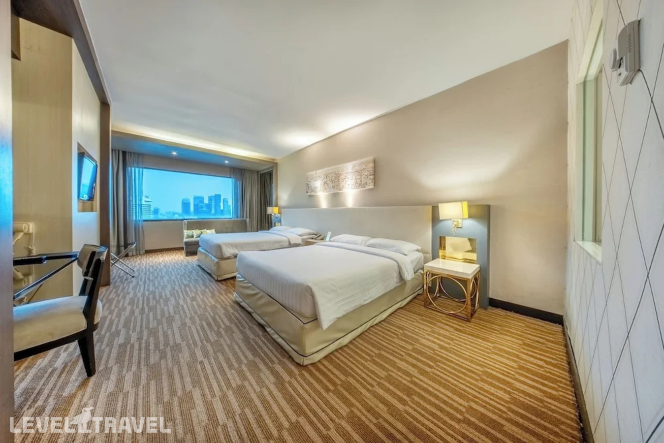 фотографии номера Четырехместный семейный отеля Royal Benja Hotel в Таиланд(Бангкок) - фото №2