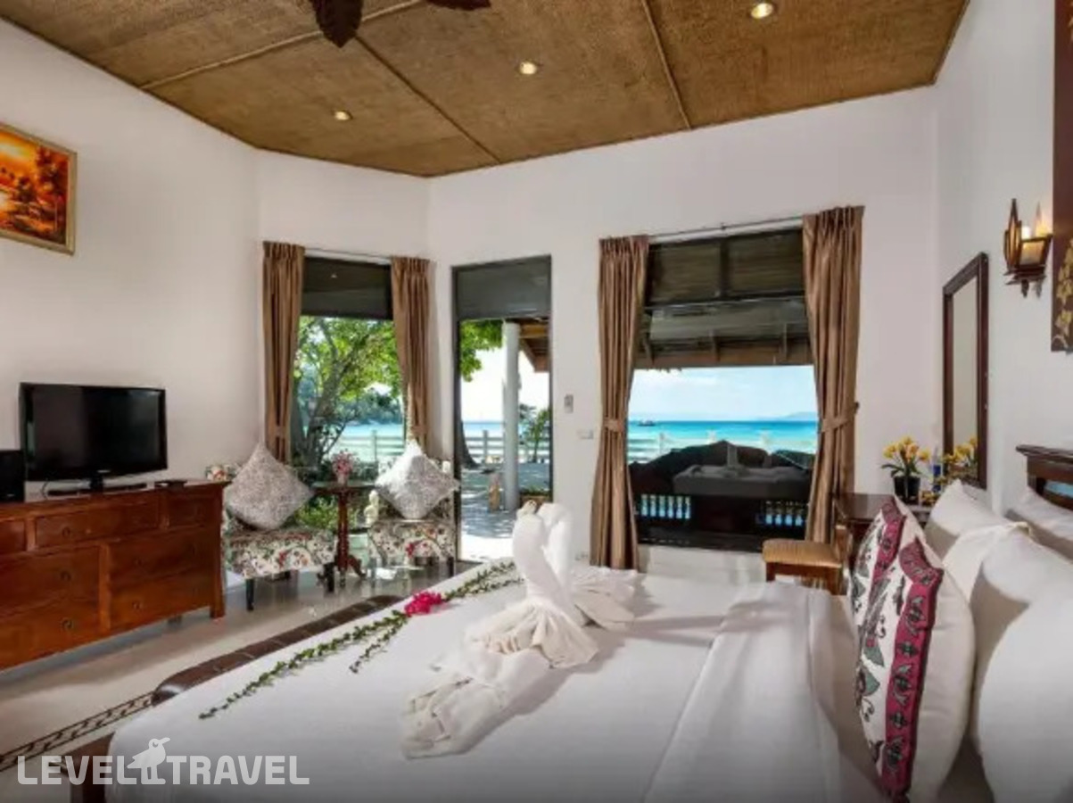 фотографии номера Двухместный номер Beach front двуспальная кровать отеля Rayaburi Resort (Racha Island) в Таиланд(Ко Рача Яй) - фото №2