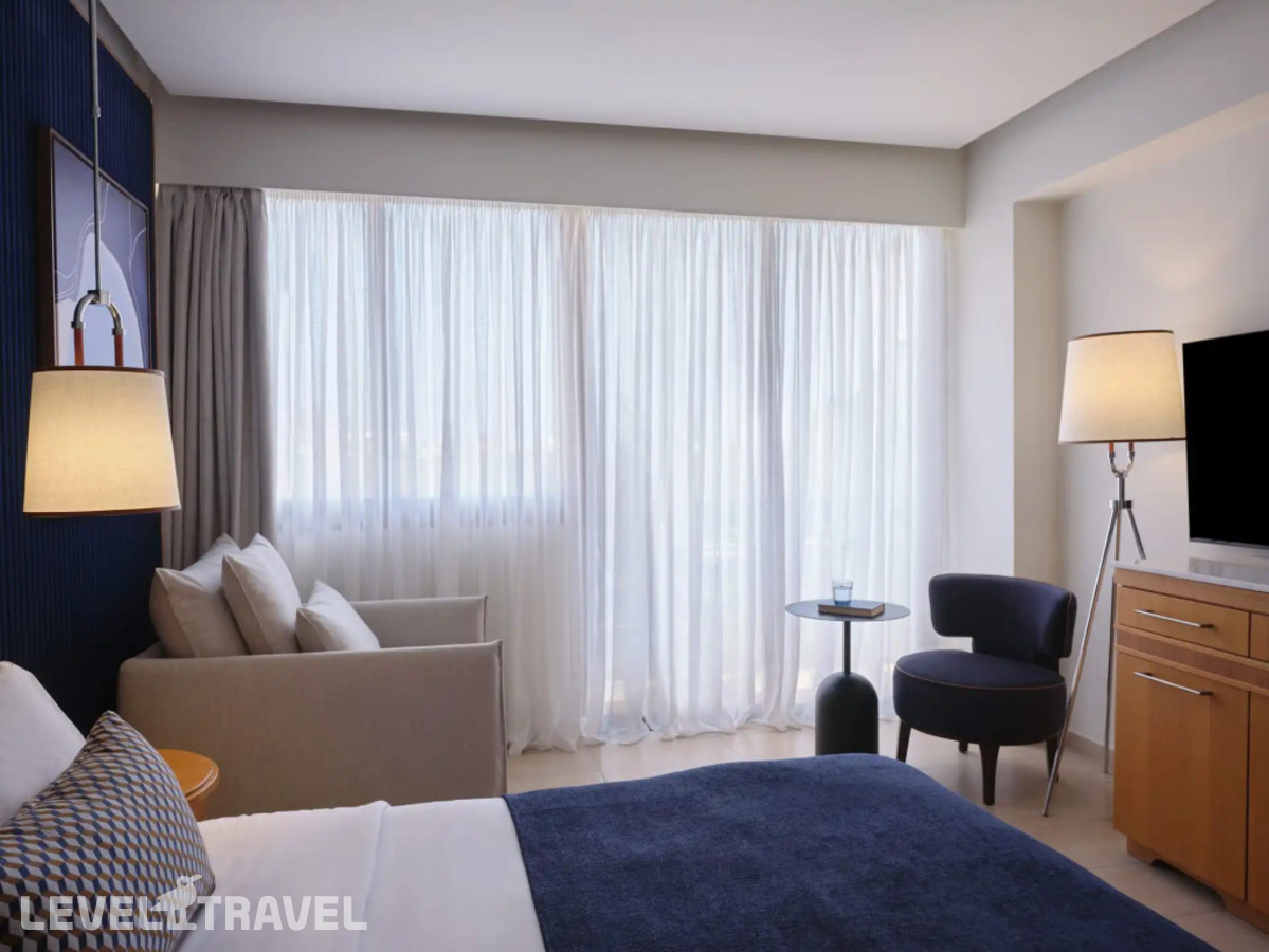 фотографии номера Номер Premium с видом на внутреннюю территорию отеля Atlantica Oasis в Кипр(Потамос Гермасойя) - фото №3