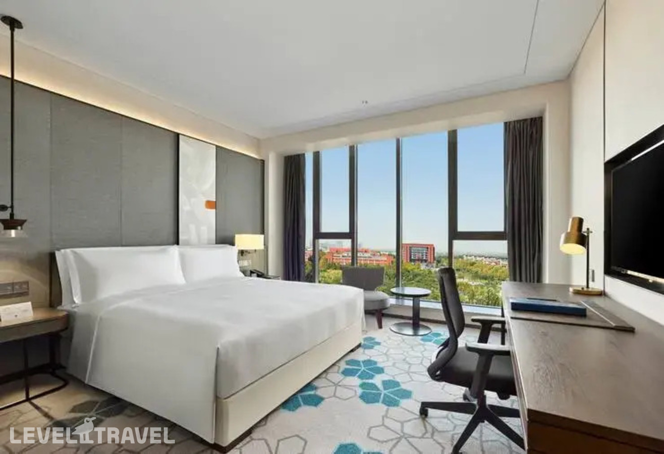 фотографии номера Делюкс отеля Doubletree By Hilton Baoding в Китай(Баодин) - фото №3